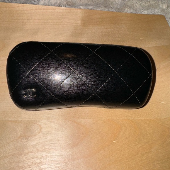 Gorgeous Authentic Chanel sunglasses - Picture 15 of 15